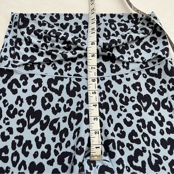 Aerie OFFLINE Real Me High Waist Twist Legging Leopard Print - Picture 3 of 10